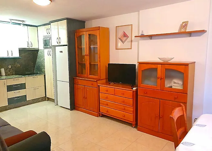 Apartamento Piso De Un En Levante Solo 300m De Playa *