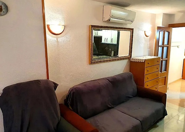 Piso De Un En Levante Solo 300m De Playa * Benidorm
