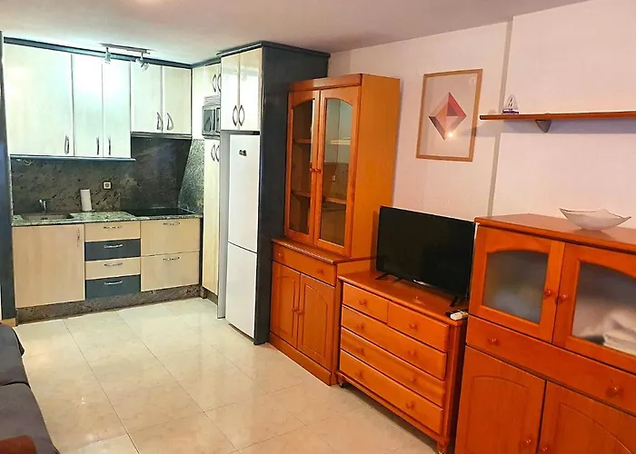 Piso De Un En Levante Solo 300m De Playa Benidorm